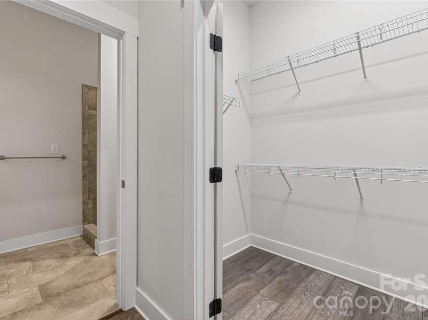 935 Mcalway Road, Charlotte, NC 28211.  MLS# CAR4375115, YatesRealty ID 1006. 