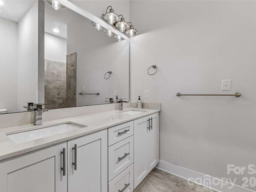 935 Mcalway Road, Charlotte, NC 28211.  MLS# CAR4375115, YatesRealty ID 1006. 