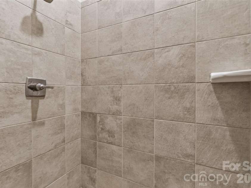 935 Mcalway Road, Charlotte, NC 28211.  MLS# CAR4375115, YatesRealty ID 1006. 