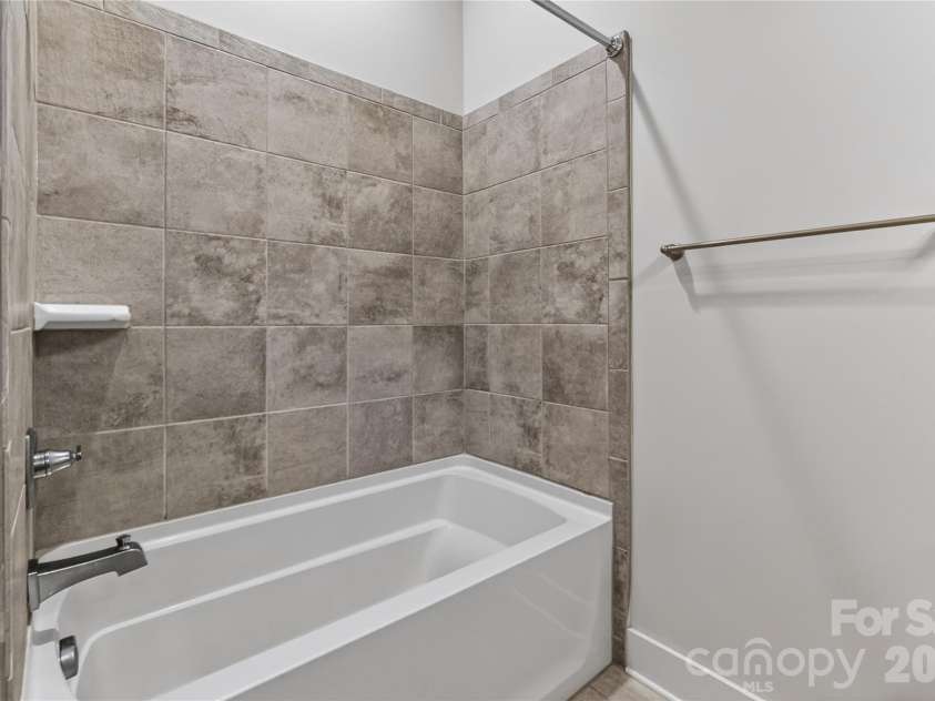 935 Mcalway Road, Charlotte, NC 28211.  MLS# CAR4375115, YatesRealty ID 1006. 