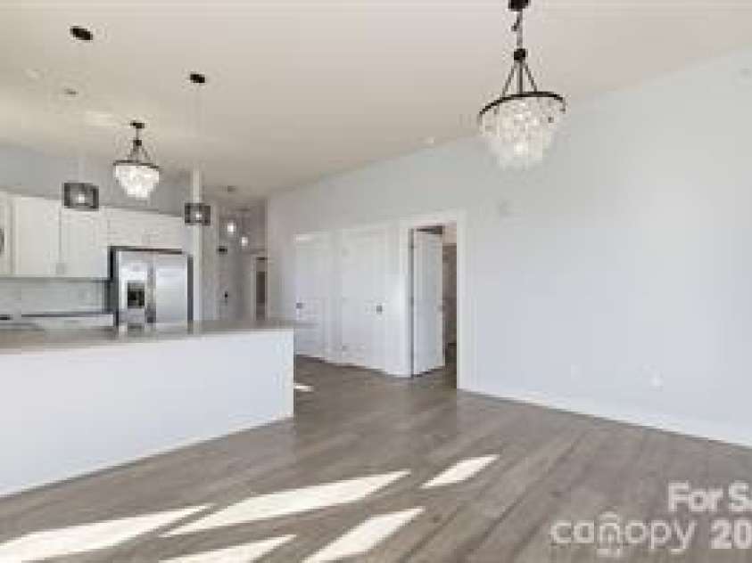 935 Mcalway Road, Charlotte, NC 28211.  MLS# CAR4403948, YatesRealty ID 1006. 
