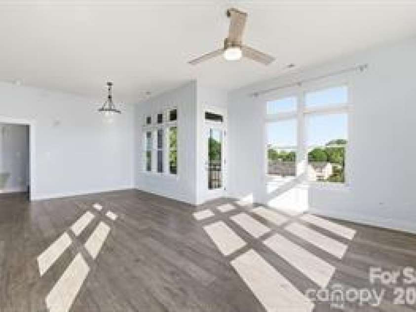 935 Mcalway Road, Charlotte, NC 28211.  MLS# CAR4403948, YatesRealty ID 1006. 