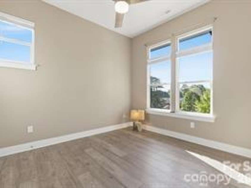 935 Mcalway Road, Charlotte, NC 28211.  MLS# CAR4403948, YatesRealty ID 1006. 