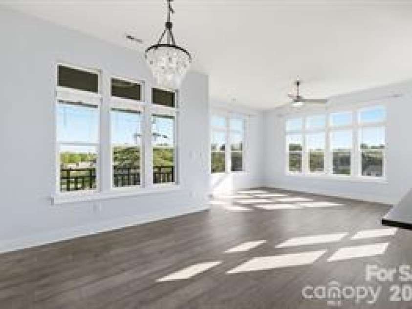 935 Mcalway Road, Charlotte, NC 28211.  MLS# CAR4403948, YatesRealty ID 1006. 