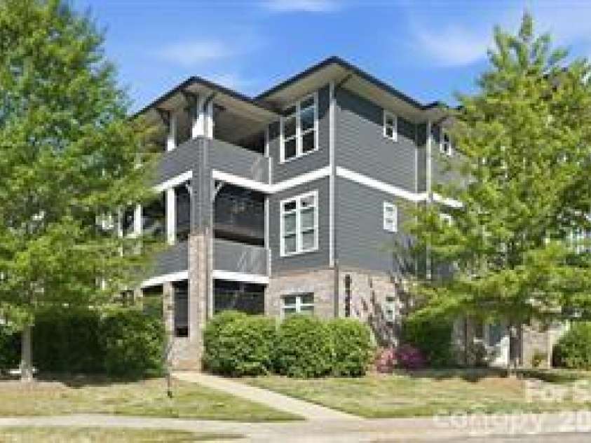 935 Mcalway Road, Charlotte, NC 28211.  MLS# CAR4403948, YatesRealty ID 1006. 