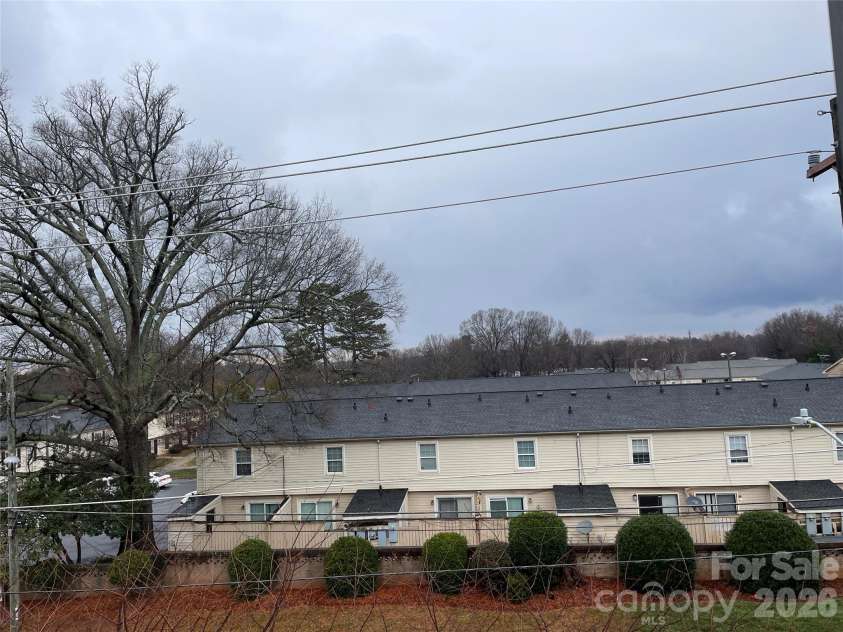 935 Mcalway Road, Charlotte, NC 28211.  MLS# CAR4407260, YatesRealty ID 1006. 