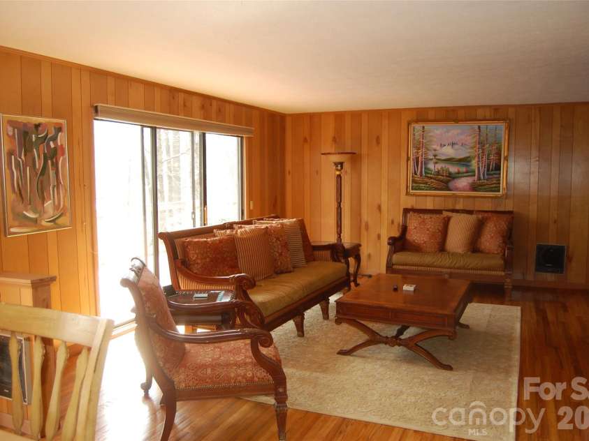 114 Lady Slipper Loop, Newland, NC 28657.  MLS# CAR4367334, YatesRealty ID 10060. 