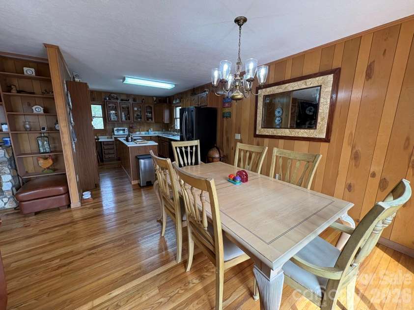 114 Lady Slipper Loop, Newland, NC 28657.  MLS# CAR4367334, YatesRealty ID 10060. 