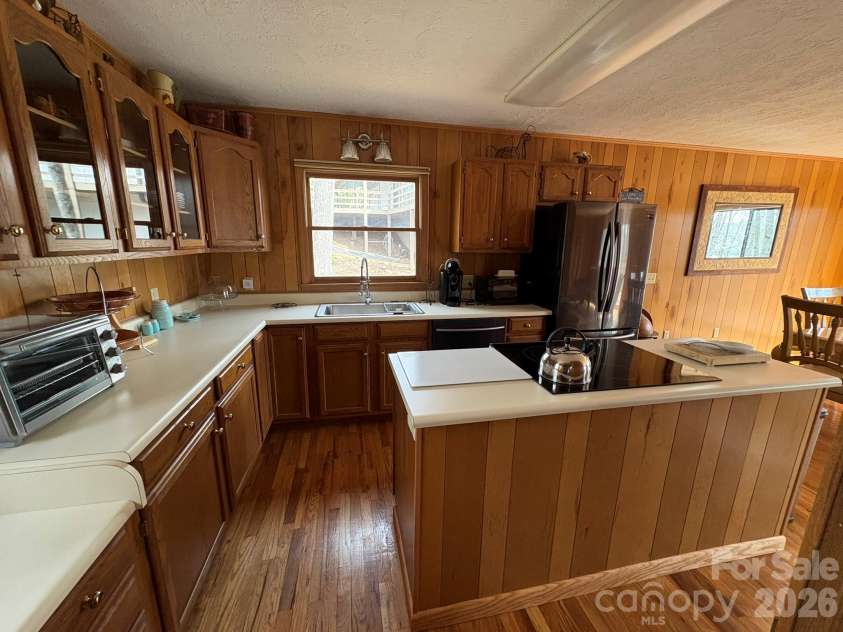 114 Lady Slipper Loop, Newland, NC 28657.  MLS# CAR4367334, YatesRealty ID 10060. 