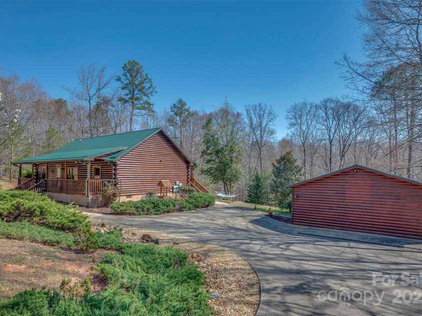 212 Midnight Pass, Rutherfordton, NC 28139.  MLS# CAR4232421, YatesRealty ID 10061. 