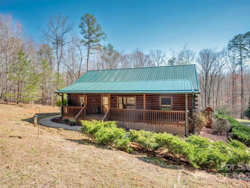 212 Midnight Pass, Rutherfordton, NC 28139.  MLS# CAR4232421, YatesRealty ID 10061. 