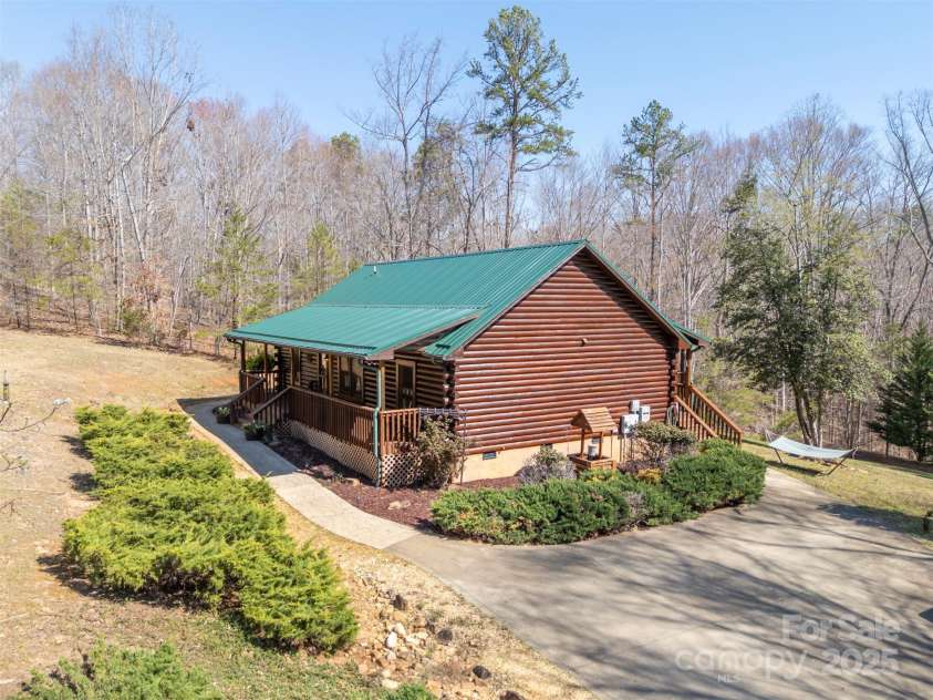 212 Midnight Pass, Rutherfordton, NC 28139.  MLS# CAR4232421, YatesRealty ID 10061. 