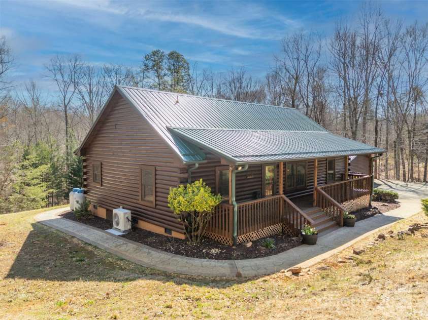212 Midnight Pass, Rutherfordton, NC 28139.  MLS# CAR4232421, YatesRealty ID 10061. 