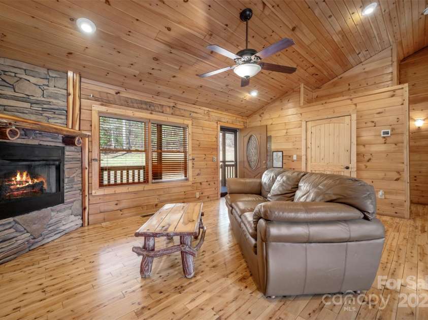 212 Midnight Pass, Rutherfordton, NC 28139.  MLS# CAR4232421, YatesRealty ID 10061. 