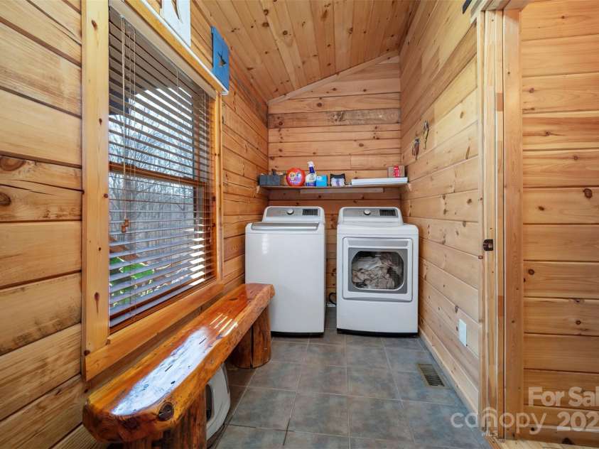 212 Midnight Pass, Rutherfordton, NC 28139.  MLS# CAR4232421, YatesRealty ID 10061. 