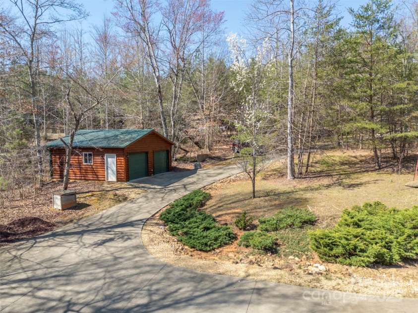 212 Midnight Pass, Rutherfordton, NC 28139.  MLS# CAR4232421, YatesRealty ID 10061. 