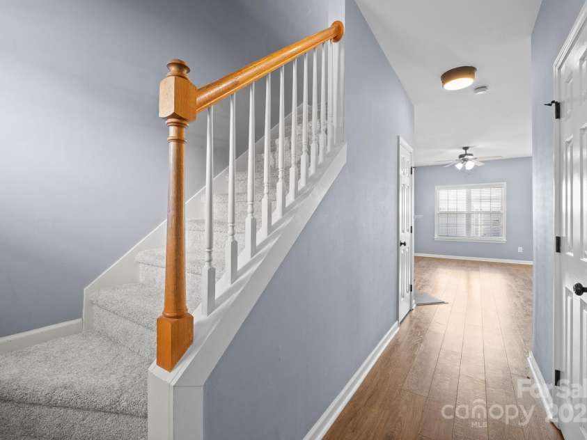 2021 Lennox Square Road, Charlotte, NC 28210.  MLS# CAR4228727, YatesRealty ID 10062. 