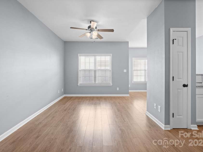 2021 Lennox Square Road, Charlotte, NC 28210.  MLS# CAR4228727, YatesRealty ID 10062. 