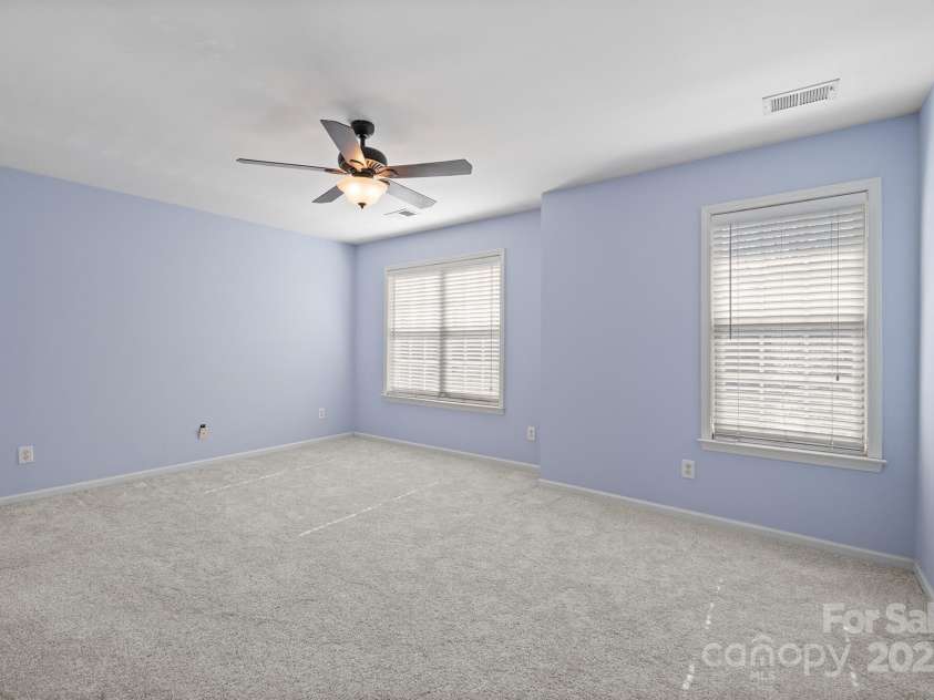 2021 Lennox Square Road, Charlotte, NC 28210.  MLS# CAR4228727, YatesRealty ID 10062. 