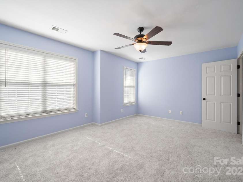 2021 Lennox Square Road, Charlotte, NC 28210.  MLS# CAR4228727, YatesRealty ID 10062. 