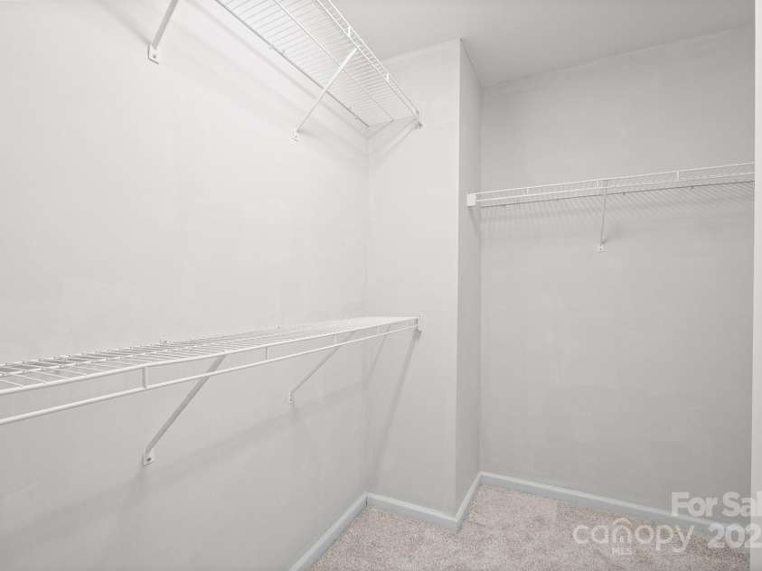 2021 Lennox Square Road, Charlotte, NC 28210.  MLS# CAR4228727, YatesRealty ID 10062. 