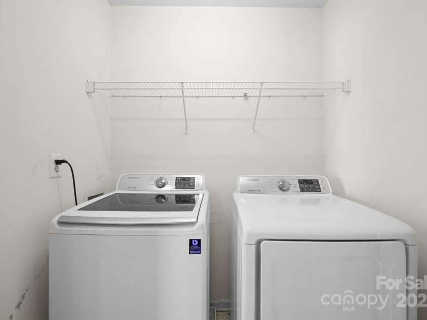 2021 Lennox Square Road, Charlotte, NC 28210.  MLS# CAR4228727, YatesRealty ID 10062. 