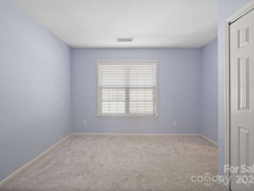 2021 Lennox Square Road, Charlotte, NC 28210.  MLS# CAR4228727, YatesRealty ID 10062. 