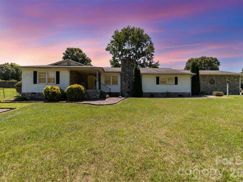 7430 Forney Hill Road, Denver, NC 28037.  MLS# CAR4367894, YatesRealty ID 10062. 