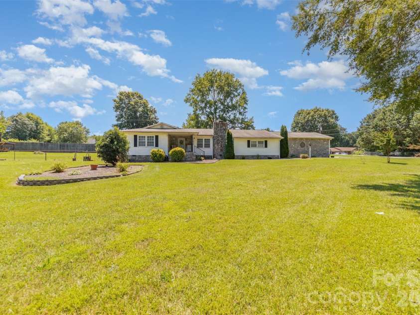 7430 Forney Hill Road, Denver, NC 28037.  MLS# CAR4367894, YatesRealty ID 10062. 