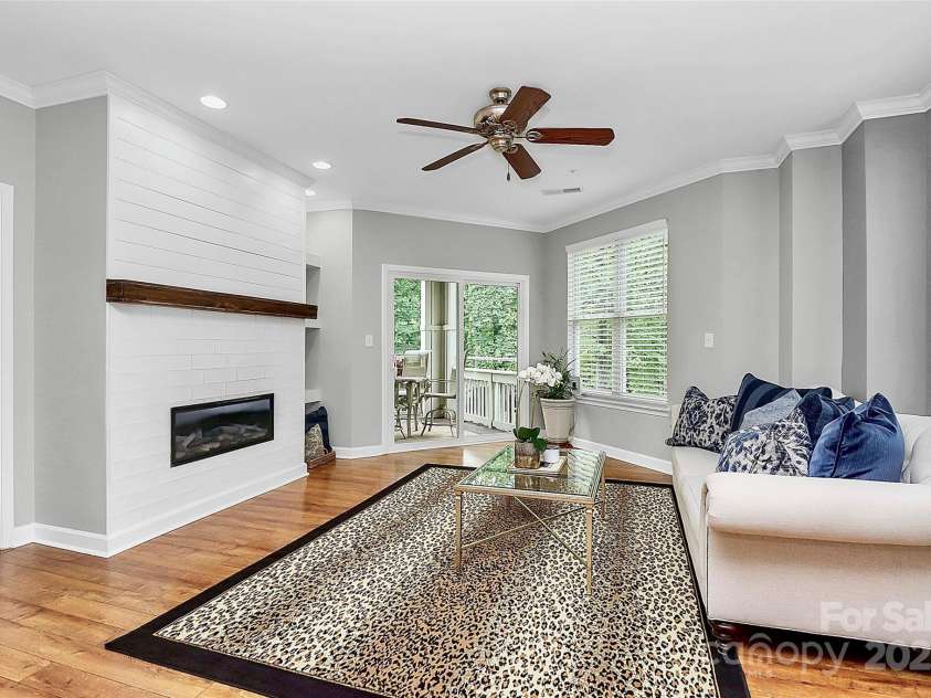 921 Northeast Drive, Davidson, NC 28036.  MLS# CAR4271135, YatesRealty ID 10063. 