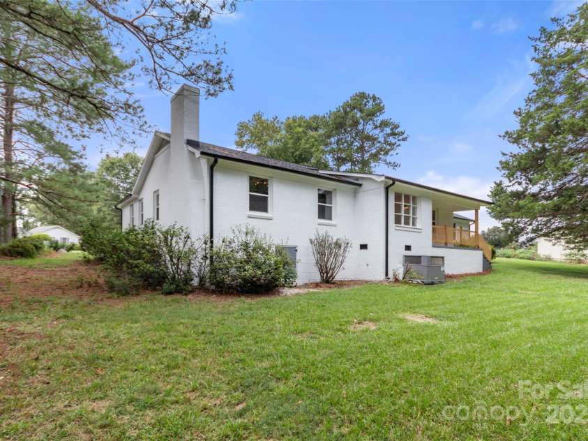 2178 Eastview Road, Rock Hill, SC 29732.  MLS# CAR4180538, YatesRealty ID 10065. 