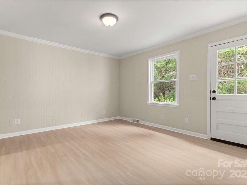 2178 Eastview Road, Rock Hill, SC 29732.  MLS# CAR4180538, YatesRealty ID 10065. Flexi room