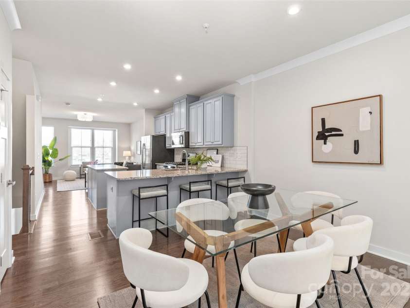 232 Parkwood Avenue, Charlotte, NC 28206.  MLS# CAR4220044, YatesRealty ID 10066. 