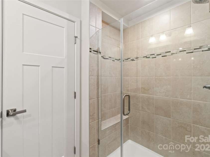 232 Parkwood Avenue, Charlotte, NC 28206.  MLS# CAR4220044, YatesRealty ID 10066. 