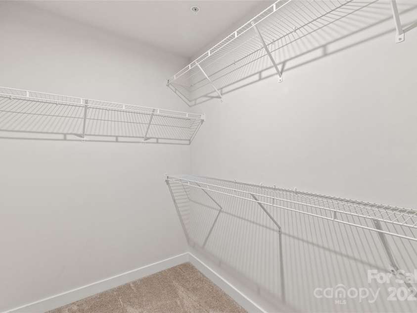 232 Parkwood Avenue, Charlotte, NC 28206.  MLS# CAR4220044, YatesRealty ID 10066. 