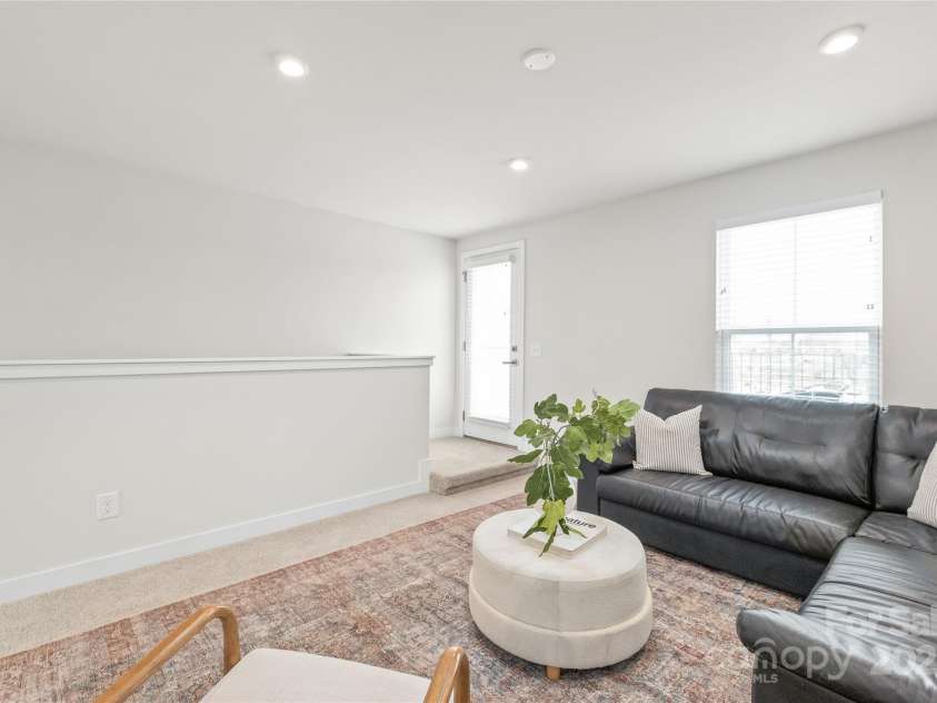 232 Parkwood Avenue, Charlotte, NC 28206.  MLS# CAR4220044, YatesRealty ID 10066. 