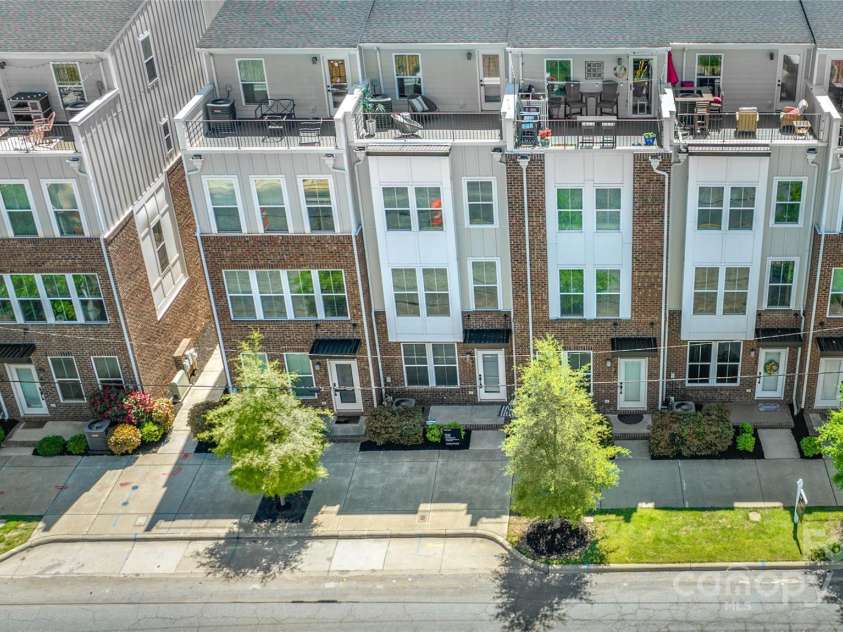 232 Parkwood Avenue, Charlotte, NC 28206.  MLS# CAR4220044, YatesRealty ID 10066. 