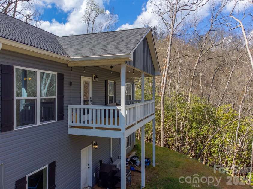 254 Ivory Lane, Sylva, NC 28779.  MLS# CAR4411936, YatesRealty ID 10066. 