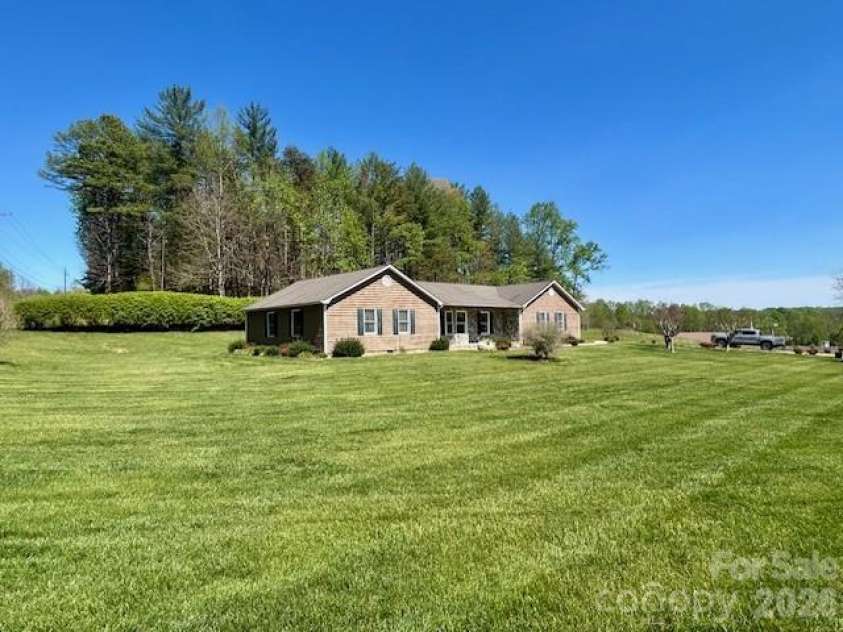 3558 Playmore Beach Road, Lenoir, NC 28645.  MLS# CAR4367215, YatesRealty ID 10067. 