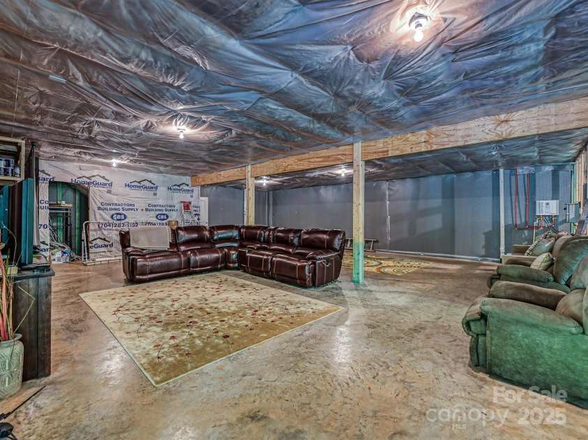 7927 Fairmont Drive, Waxhaw, NC 28173.  MLS# CAR4248978, YatesRealty ID 10067. 