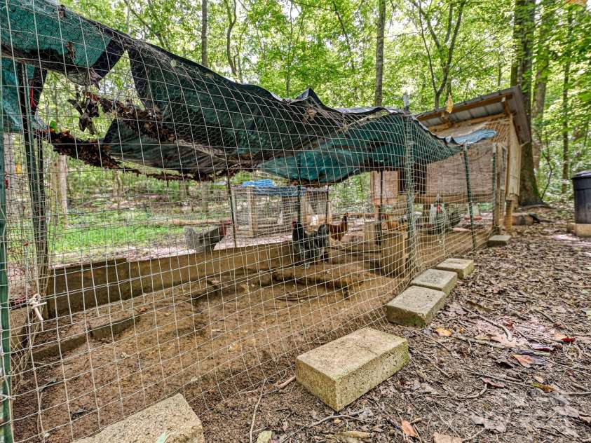 7927 Fairmont Drive, Waxhaw, NC 28173.  MLS# CAR4248978, YatesRealty ID 10067. 