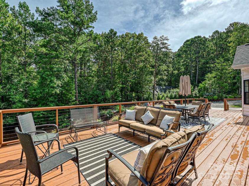 7927 Fairmont Drive, Waxhaw, NC 28173.  MLS# CAR4248978, YatesRealty ID 10067. 