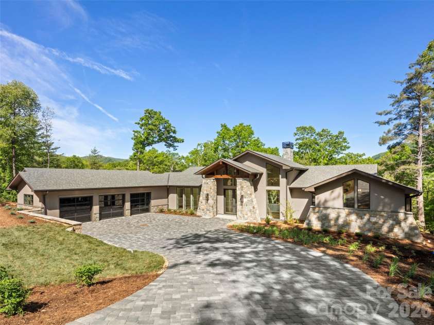87 Misty Valley Parkway, Arden, NC 28704.  MLS# CAR4359985, YatesRealty ID 10068. 