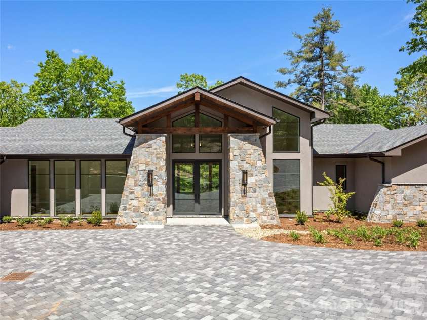 87 Misty Valley Parkway, Arden, NC 28704.  MLS# CAR4359985, YatesRealty ID 10068. 