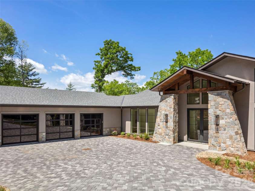 87 Misty Valley Parkway, Arden, NC 28704.  MLS# CAR4359985, YatesRealty ID 10068. 