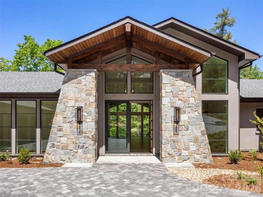 87 Misty Valley Parkway, Arden, NC 28704.  MLS# CAR4359985, YatesRealty ID 10068. 