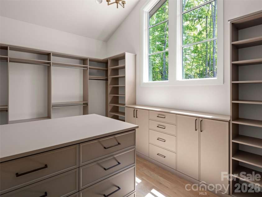 87 Misty Valley Parkway, Arden, NC 28704.  MLS# CAR4359985, YatesRealty ID 10068. 
