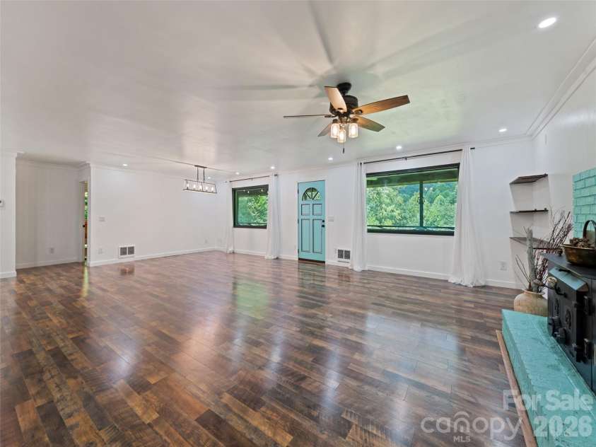 247 Three Springs Drive, Sylva, NC 28779.  MLS# CAR4368351, YatesRealty ID 10069. 