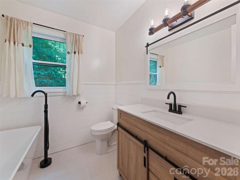 247 Three Springs Drive, Sylva, NC 28779.  MLS# CAR4368351, YatesRealty ID 10069. 