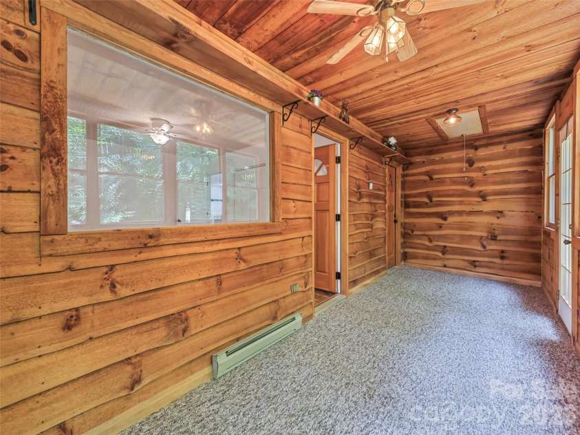 247 Three Springs Drive, Sylva, NC 28779.  MLS# CAR4368351, YatesRealty ID 10069. 